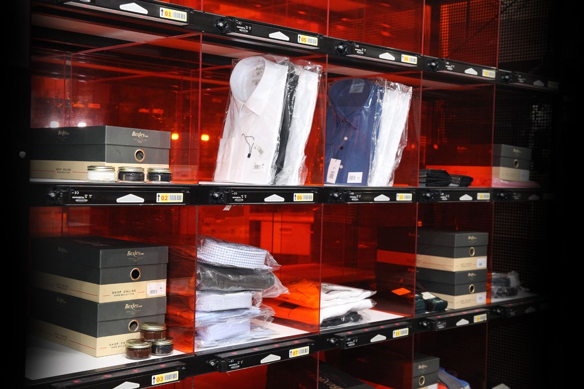 Meuble de préparation de commandes put to light L4 Logistics